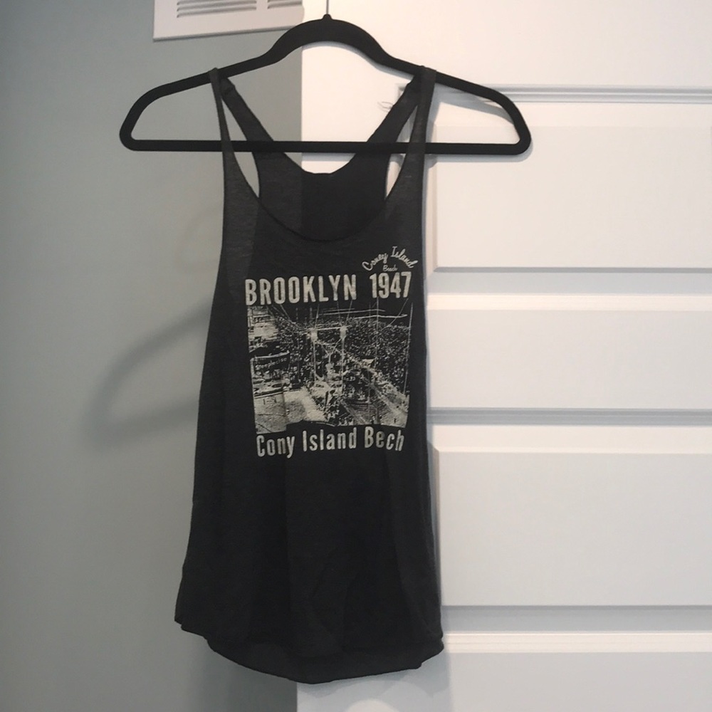 3/$10 🌸 Tank
